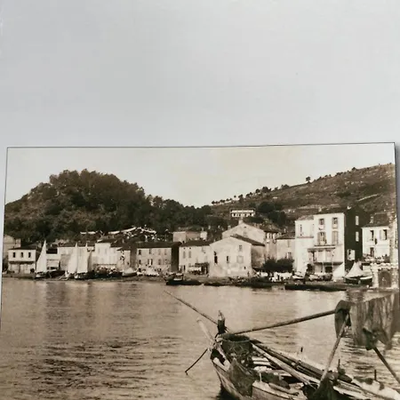 Apartment Balcon Des Iles D'or - T2 Seafront Historic Center Le Lavandou