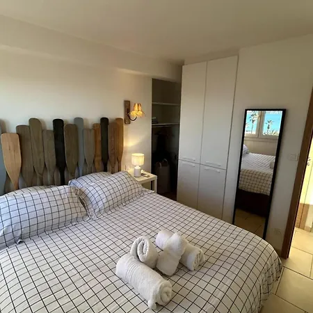 Apartment Balcon Des Iles D'or - T2 Seafront Historic Center
