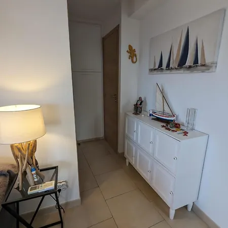 Balcon Des Iles D'or - T2 Seafront Historic Center Le Lavandou