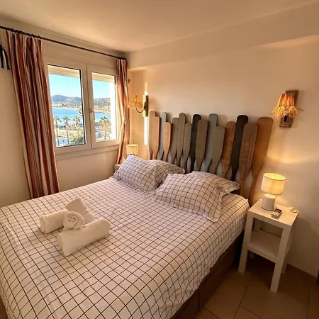 Balcon Des Iles D'or - T2 Seafront Historic Center