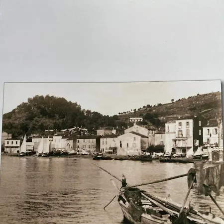 Apartment Balcon Des Iles D'or - T2 Seafront Historic Center Le Lavandou